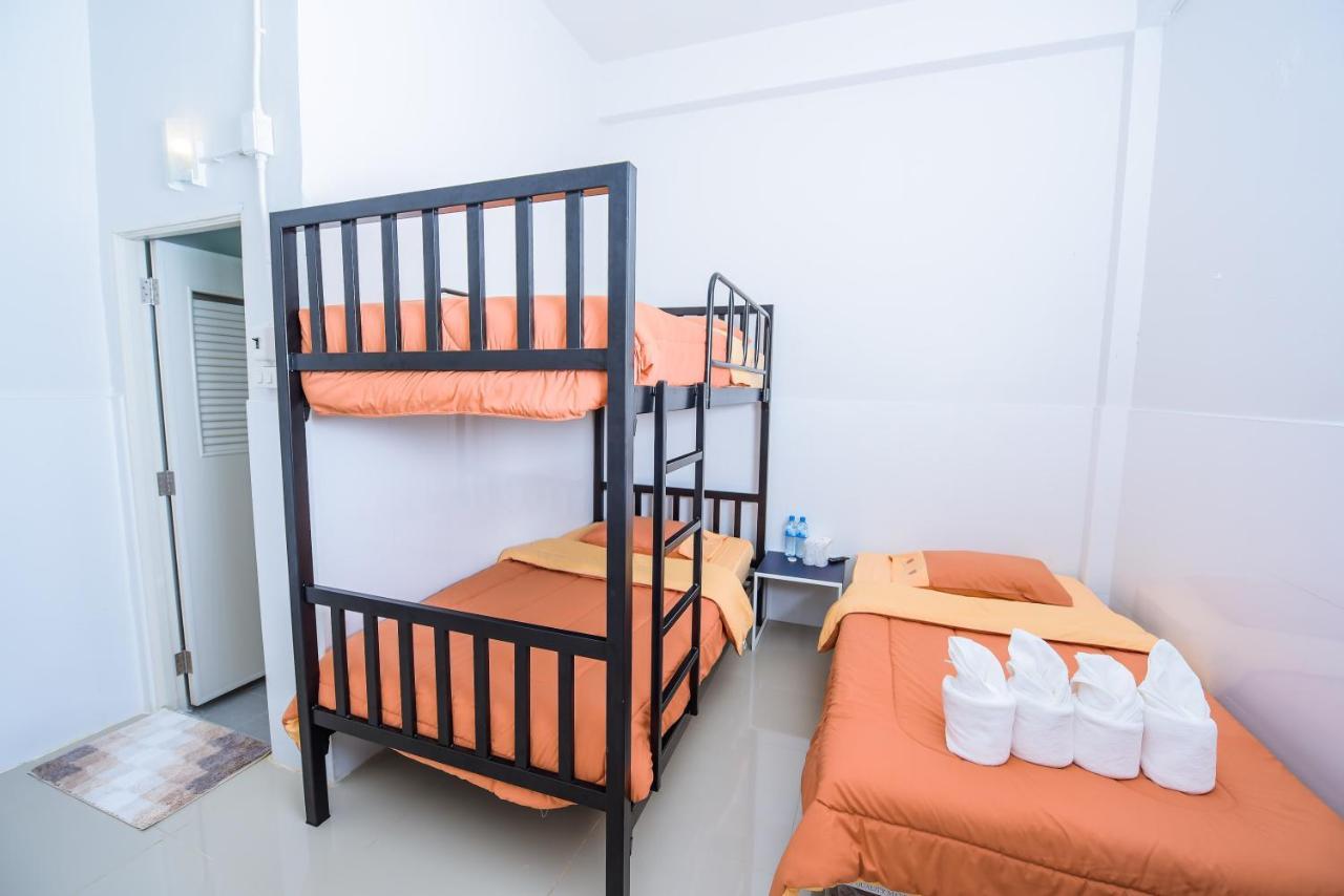 Nadpob Mansion 호텔 수랏타니 외부 사진